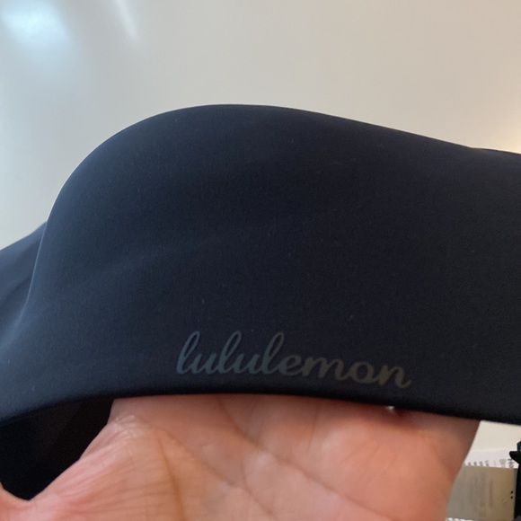 34DD Lululemon Hold True Bra Black - Picture 4 of 10